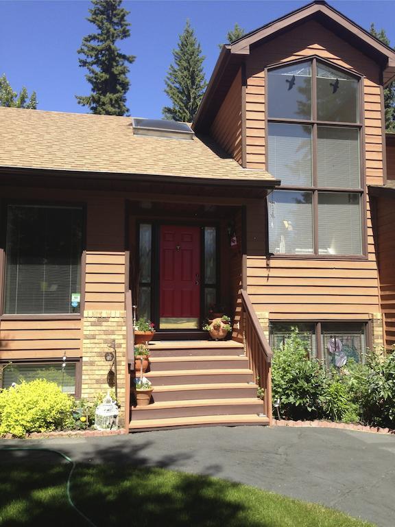 Redwood Meadows Bed And Breakfast Bragg Creek Zewnętrze zdjęcie