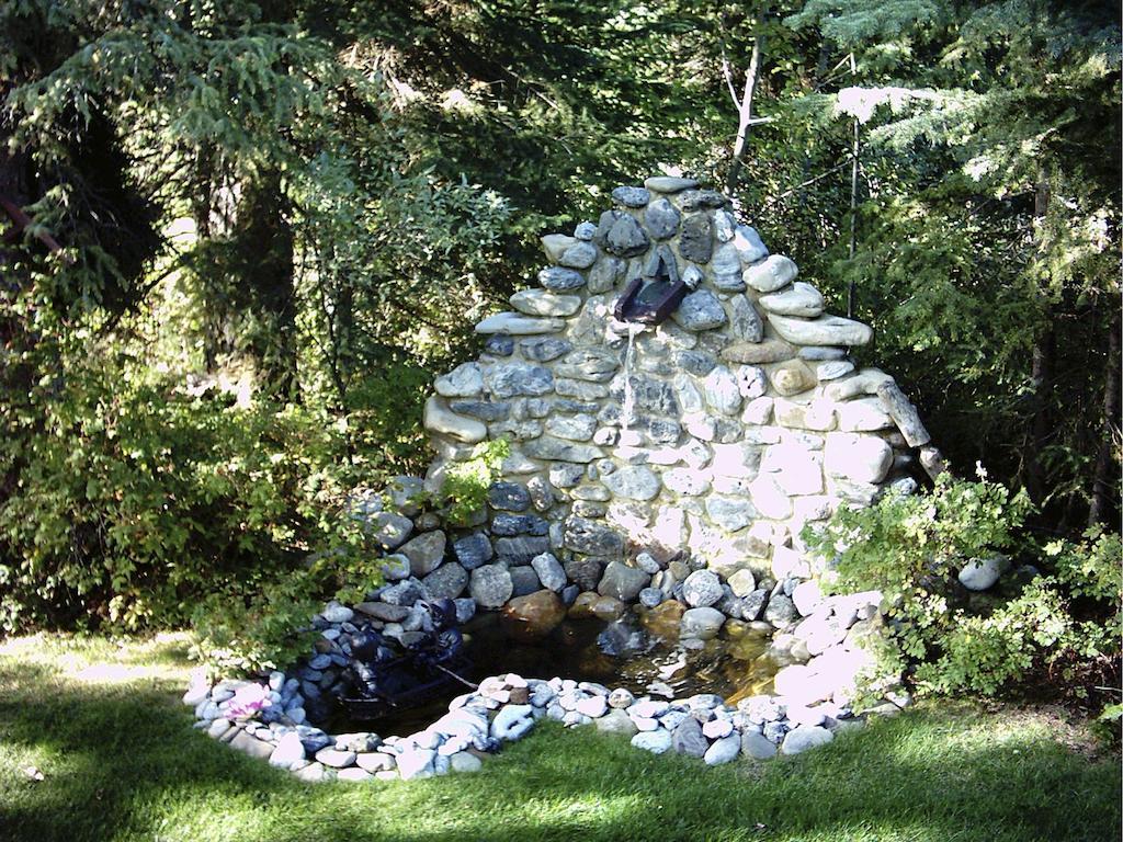 Redwood Meadows Bed And Breakfast Bragg Creek Zewnętrze zdjęcie